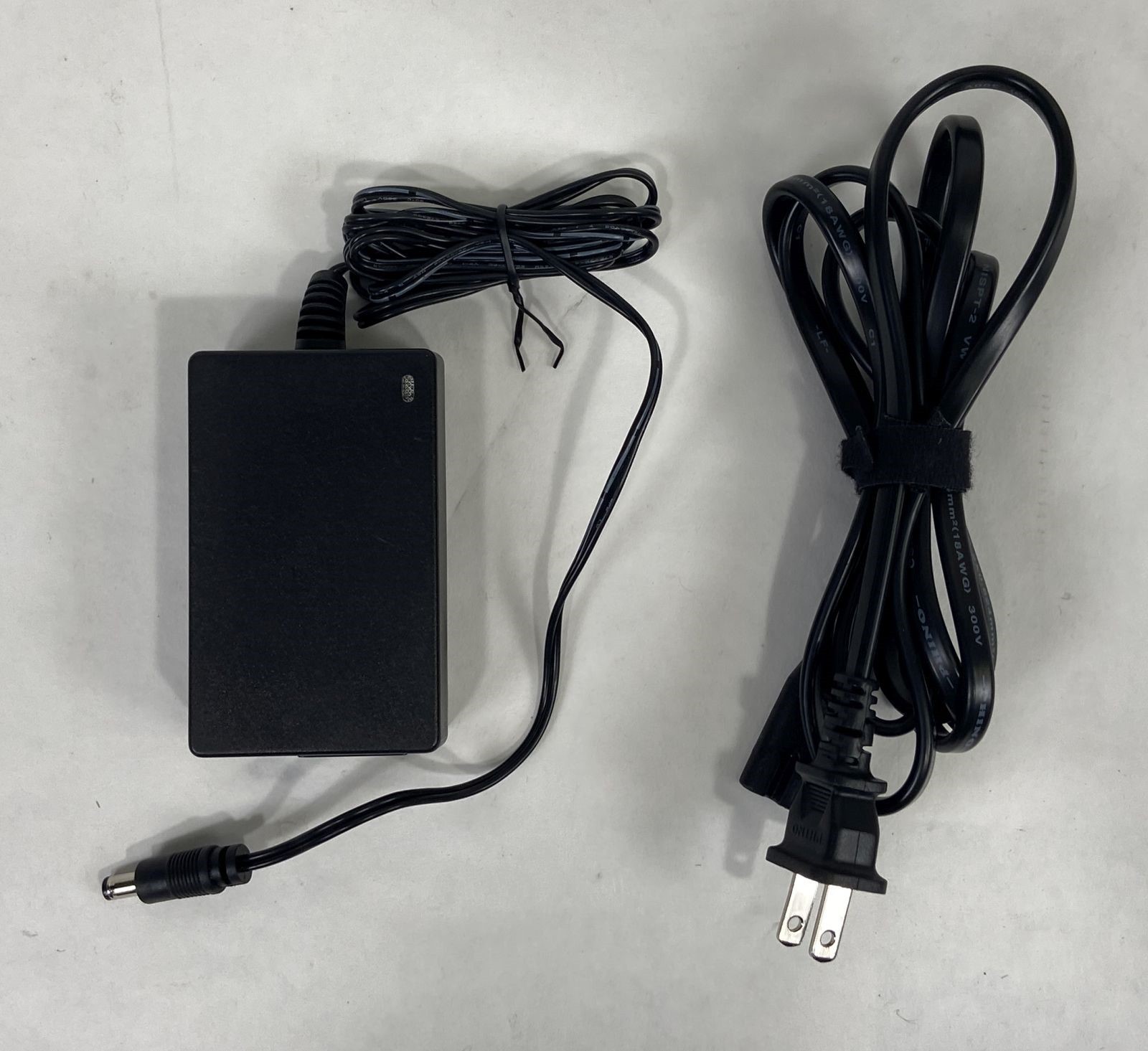 AVerMedia AVerVision355AF Portable Document Camera + Case