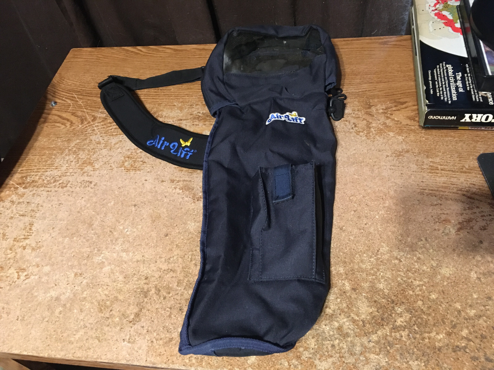 AIRLIFT SHOULDER BAG FOR OXYGEN CYLINDER / WRONGWAY052