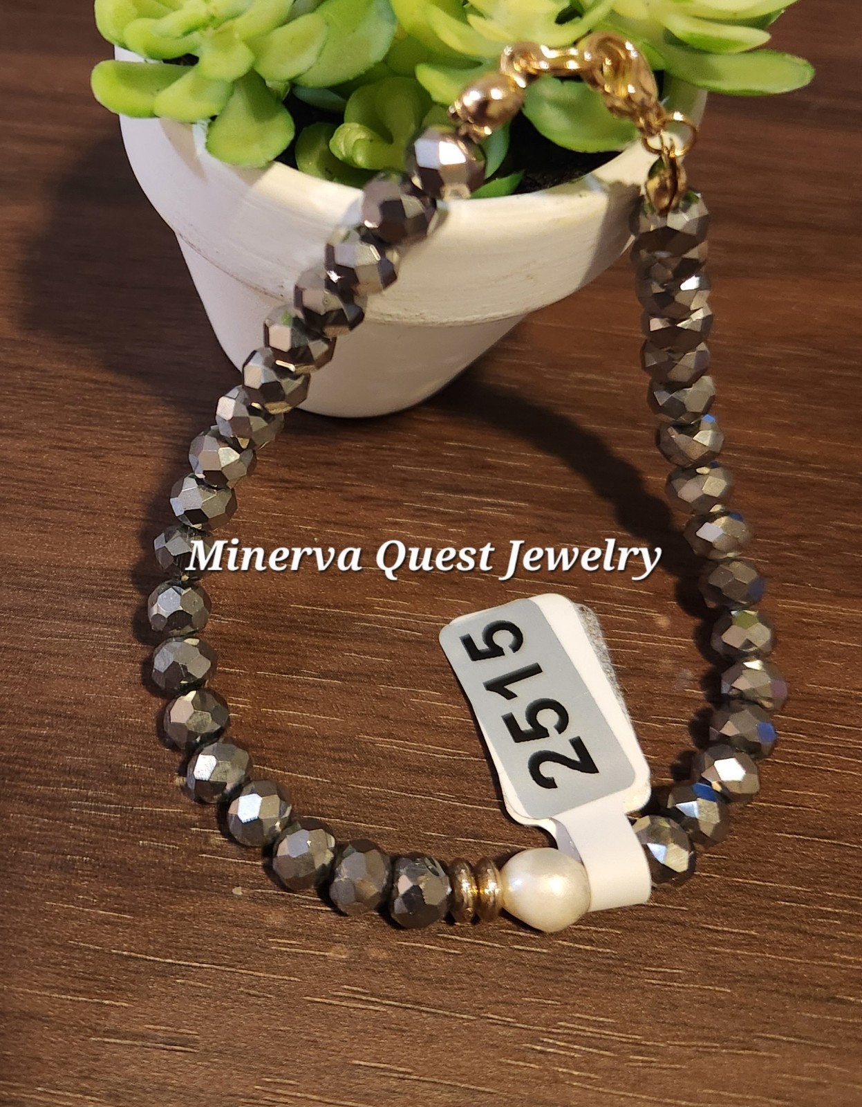 Handmade Artisan Multifaceted Gray Glass Bead Bracelet With Pearl Focal. #2515