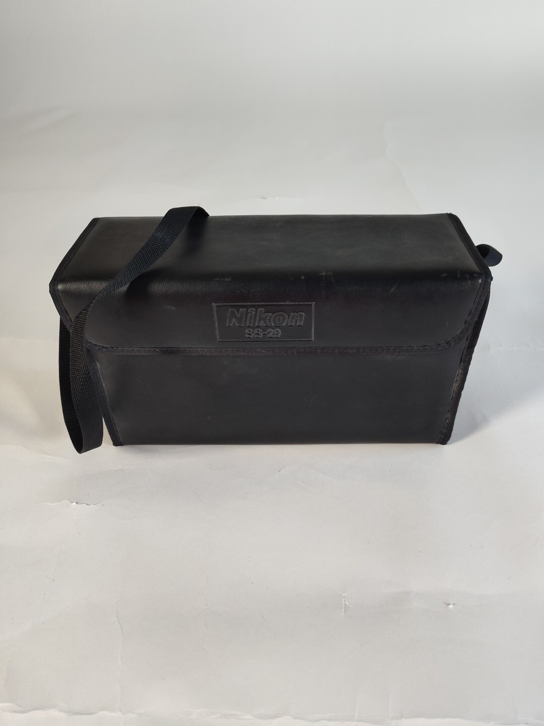 Nikon Ss-29 Black Camera Case Shoulder Strap Preowned Condition.