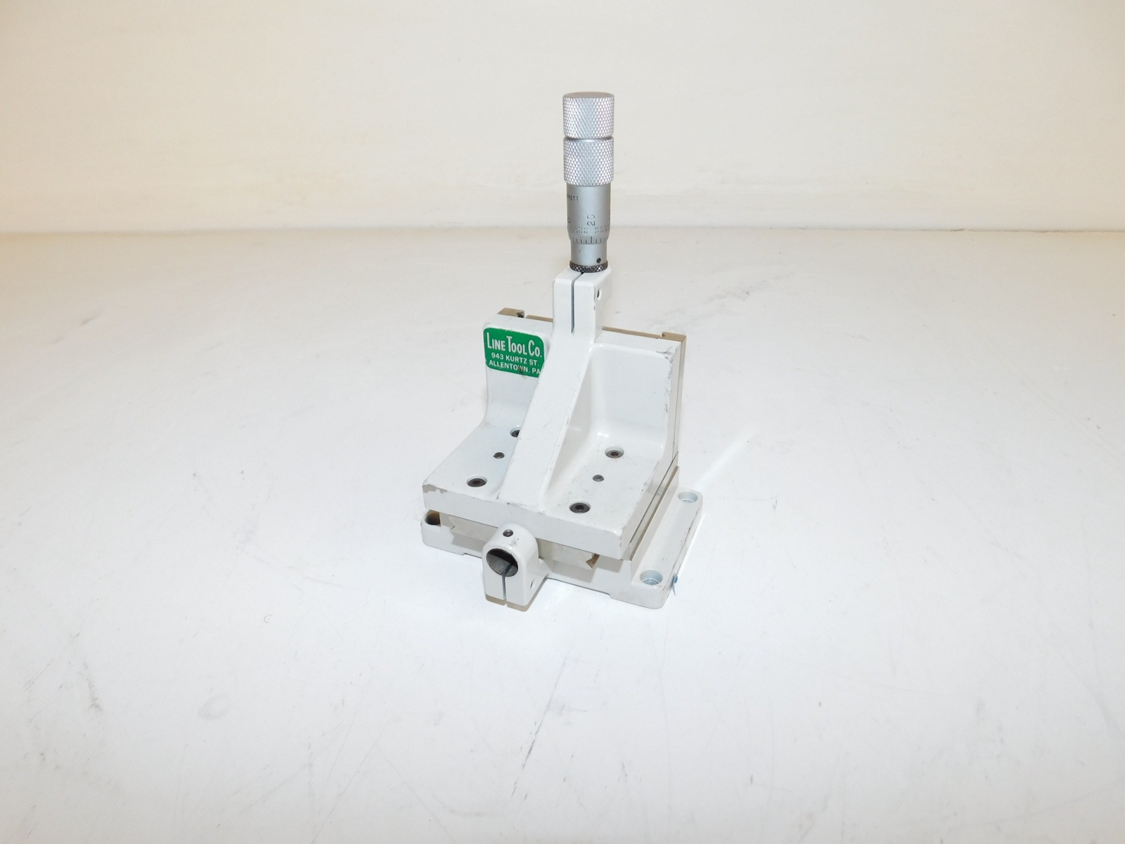 LINE TOOL CO XYZ STAGE (PQR20)