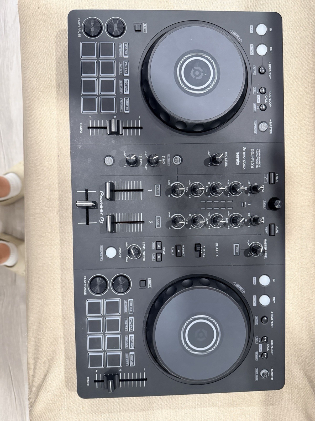 Pioneer DJ DDJ-FLX4 2-Channel DJ Controller w/ USB-C Cable