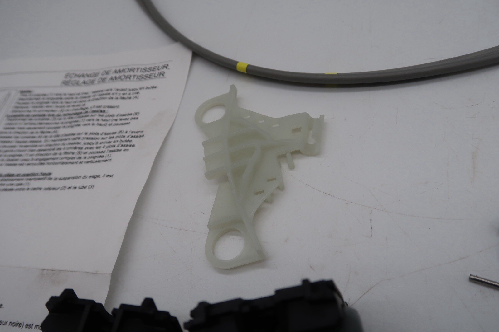 Genuine DAF SEAT MOUNTING KIT - 1855659