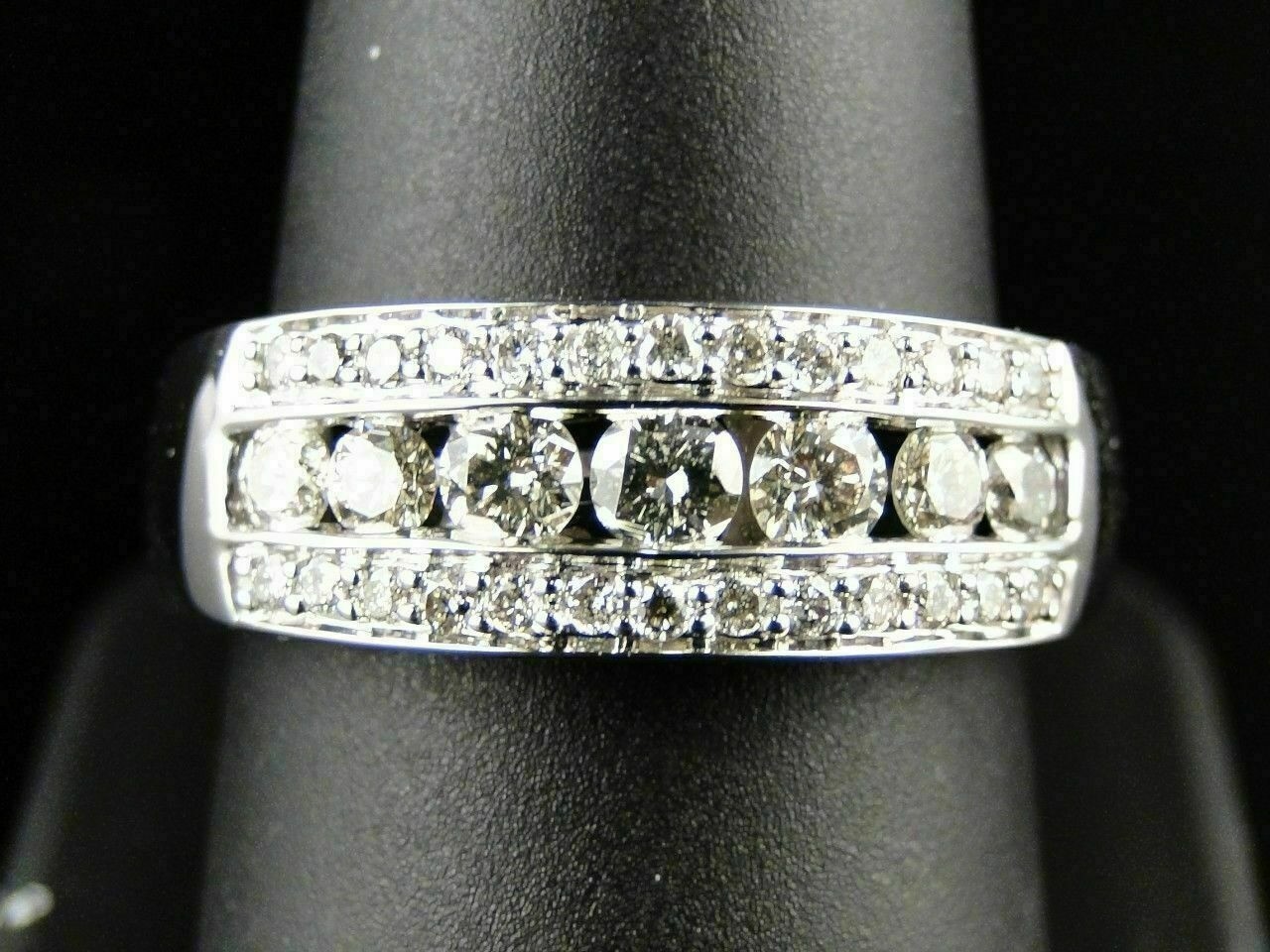 White Diamond 3.20 Ct Lab-Created Round Cut Wedding Ring 925 Sterling Silver