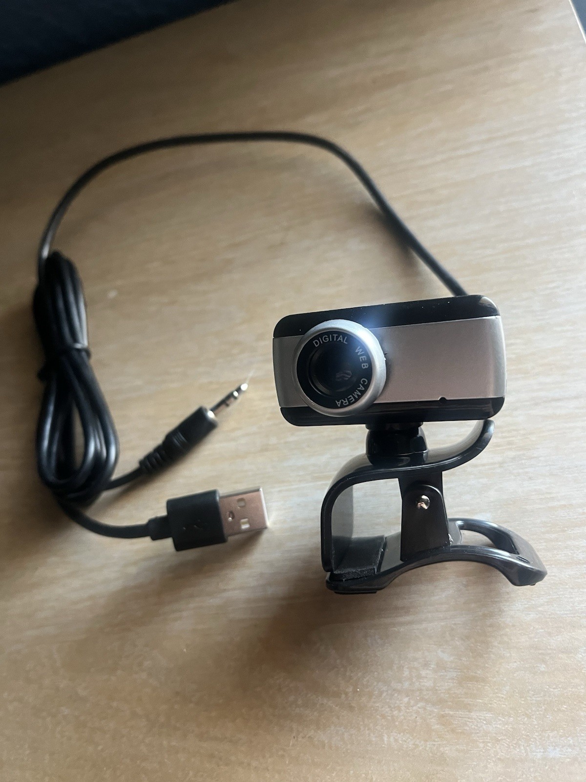 Vivitar VWC103BLK Digital Noise Cancelling Web Camera
