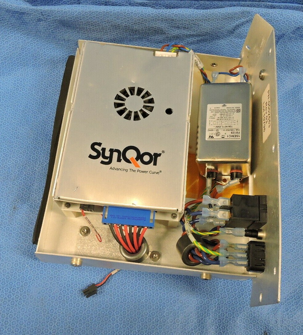 SynQor Industrial Grade AC/DC Power Supply MEDICAL AQ1100IU24GCIND 1100W 24V