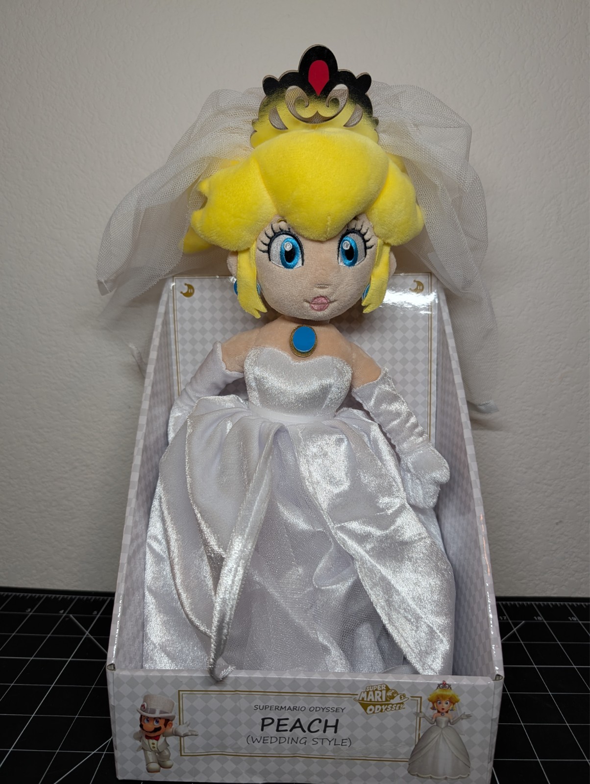 Super Mario Bros Princess Peach Bride 16" Plush Doll Peach Official licensed NEW
