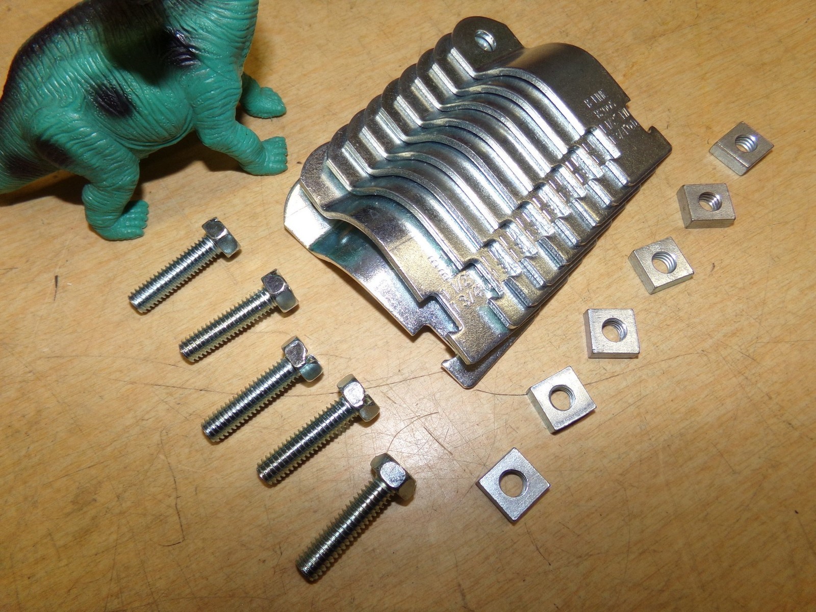 NEW B-Line B2005, Lot of 10, 1-1/2", 5 Screws and 6 Nuts *Free Shipping*