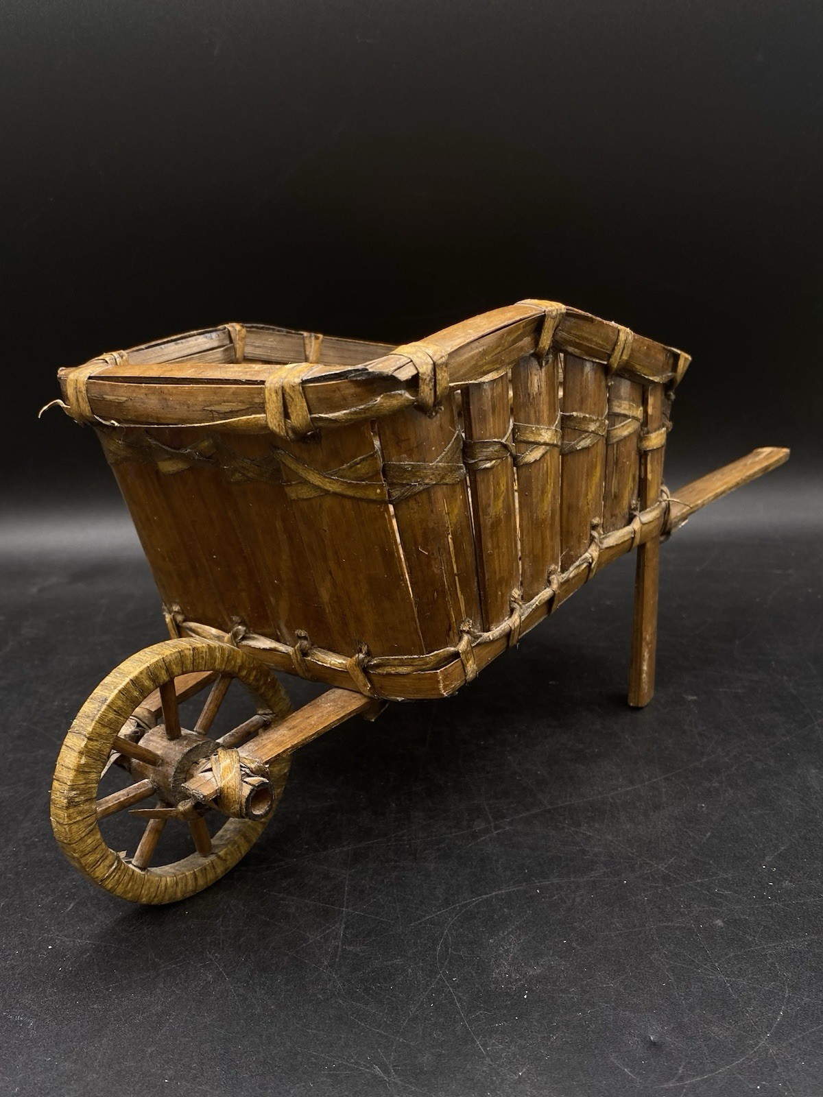 Wicker Wheelbarrow Cart Display Basket Plant Holder Vintage READ