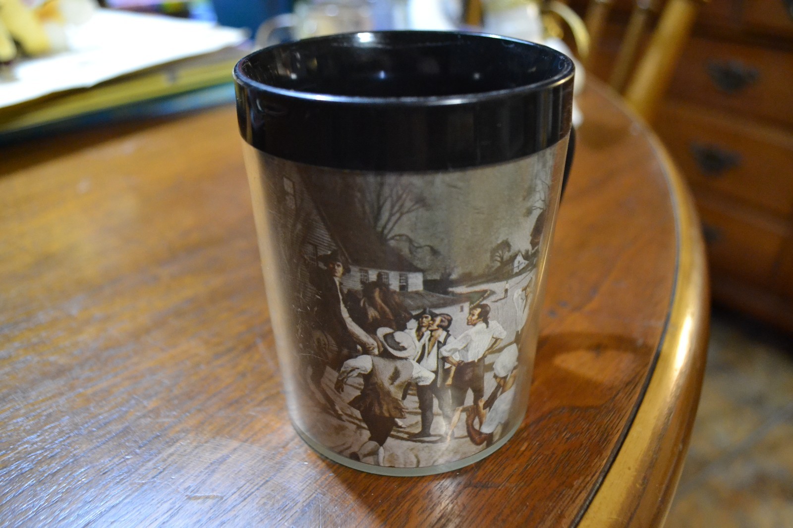 ~ HOT COLD MUG - PICTORIAL HISTORICAL-THE MIDNIGHT RIDE OF PAUL REVERE W/ STORY