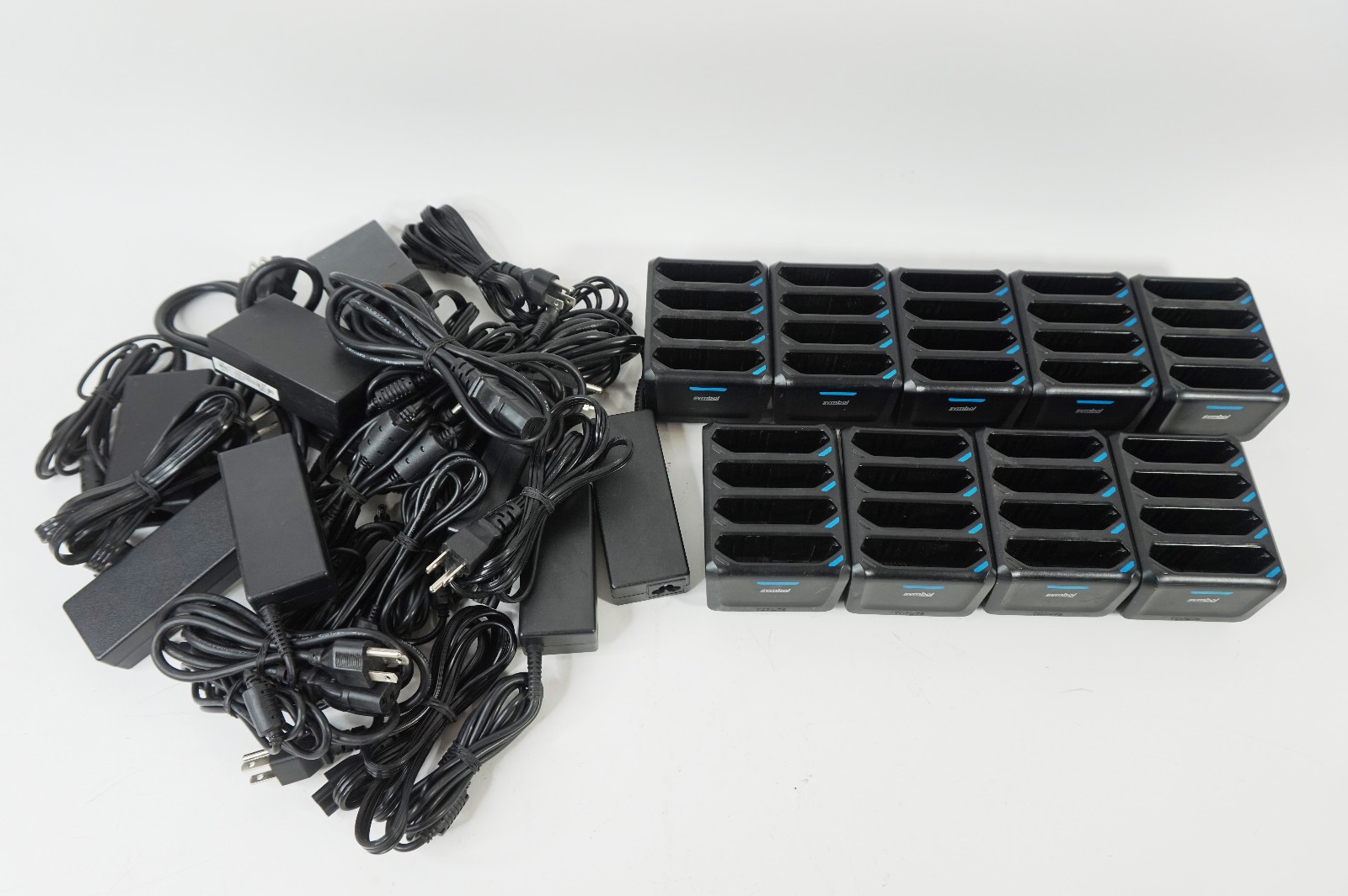 Zebra SAC-TC7X-4BTYC1-01 4-Slot Battery Dock Cradle Charger TC70x TC75 TC72 TC77
