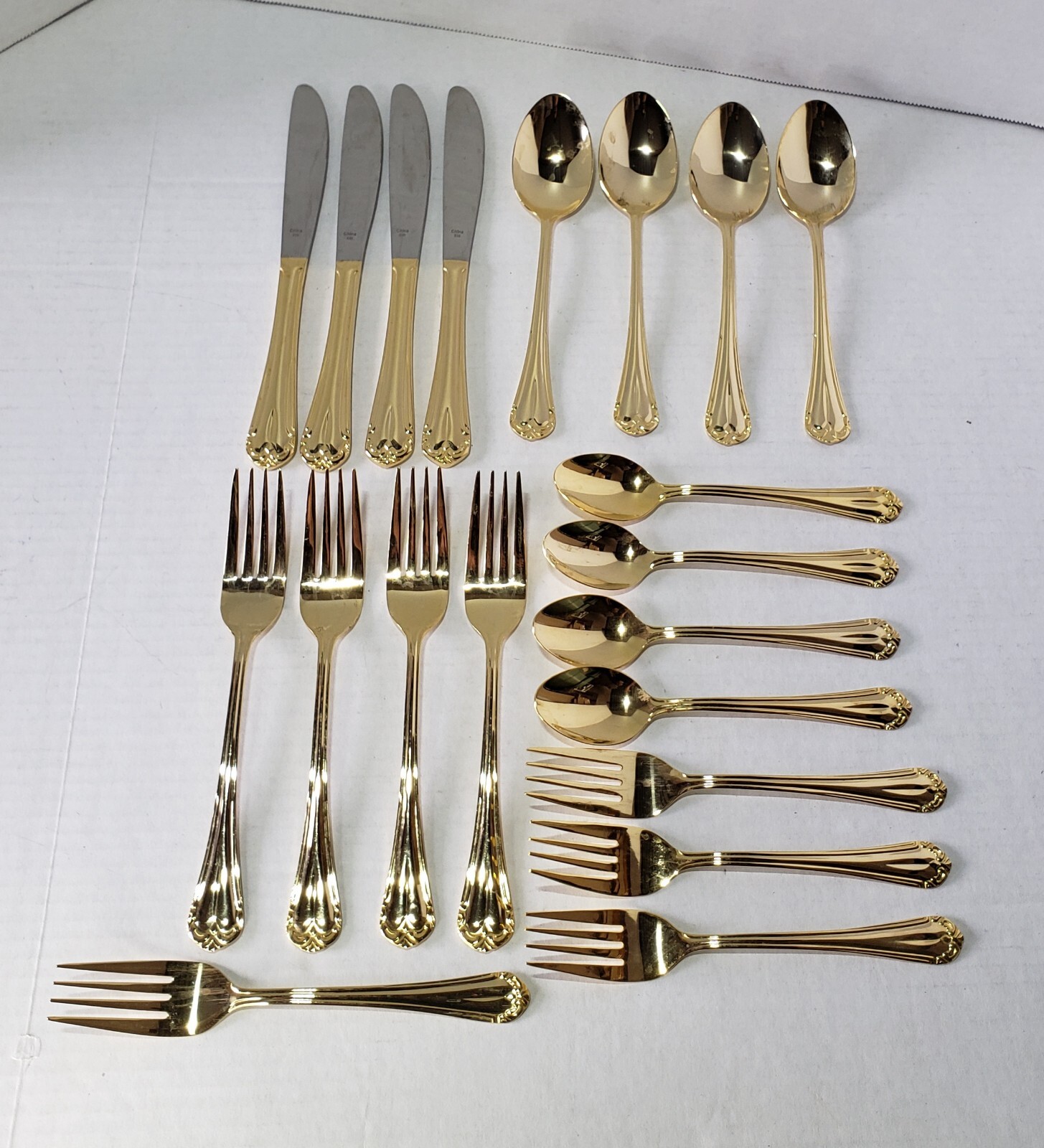 Hampton Silversmiths 24KT Gold Plated 20 Piece Silverware Set