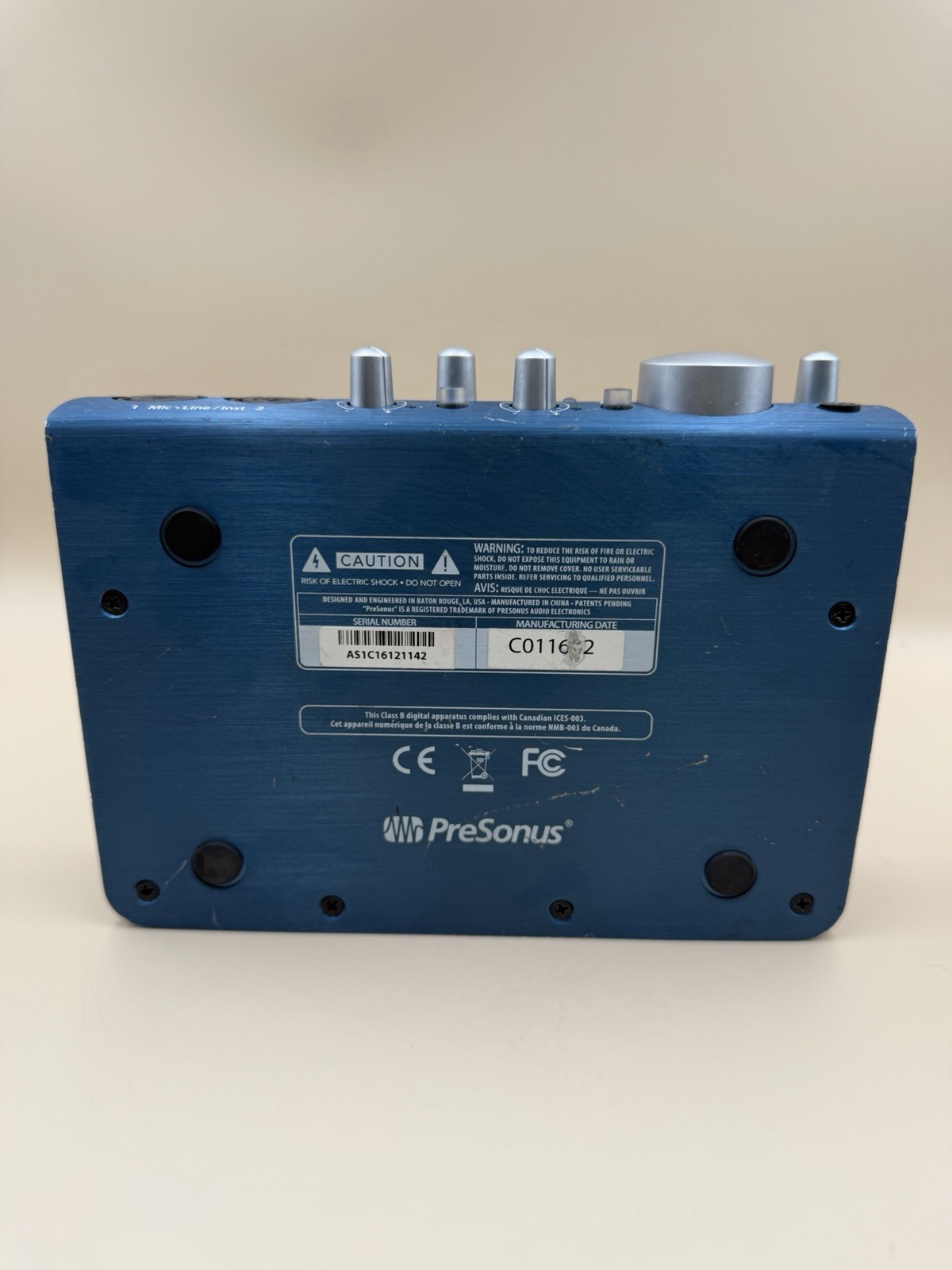 The Audiobox itwo is a compact USB audio interface designed for musicians