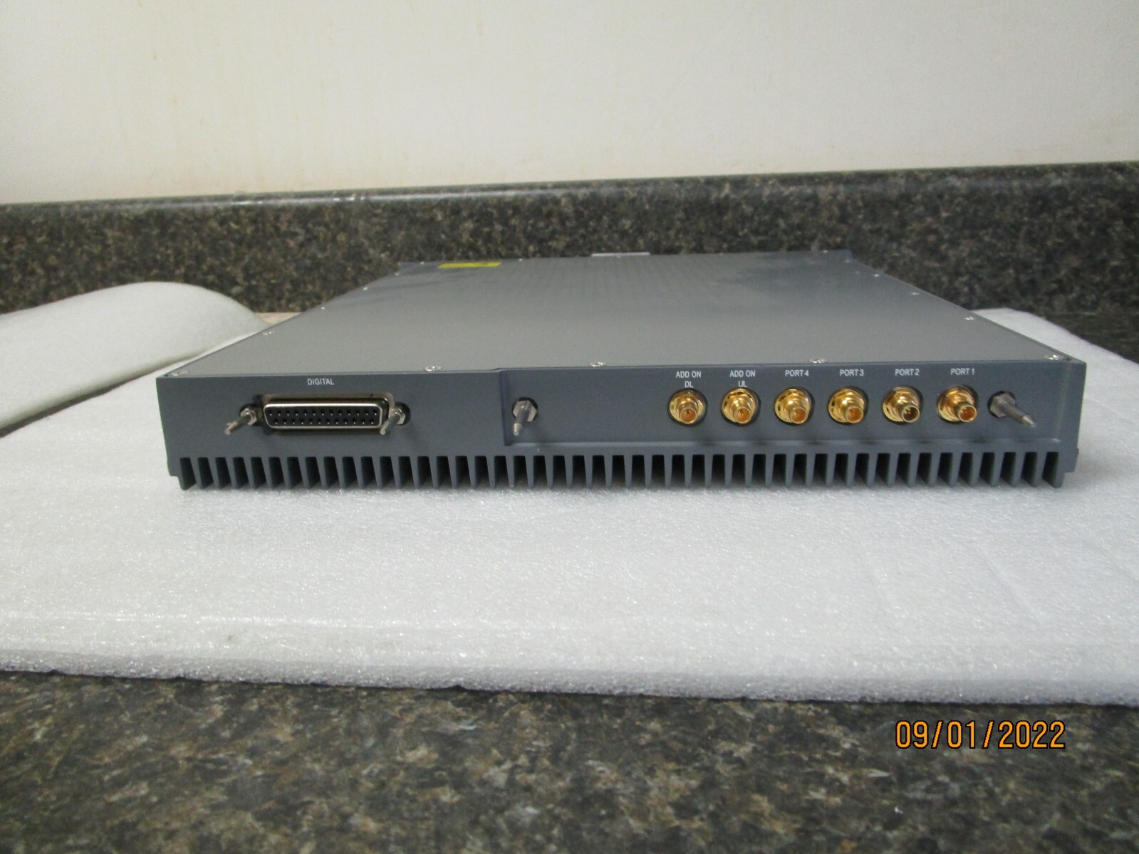 Corning MobileAccess QX Remote Hub Module Cell/PCS 2000-C85P19-B-RHM