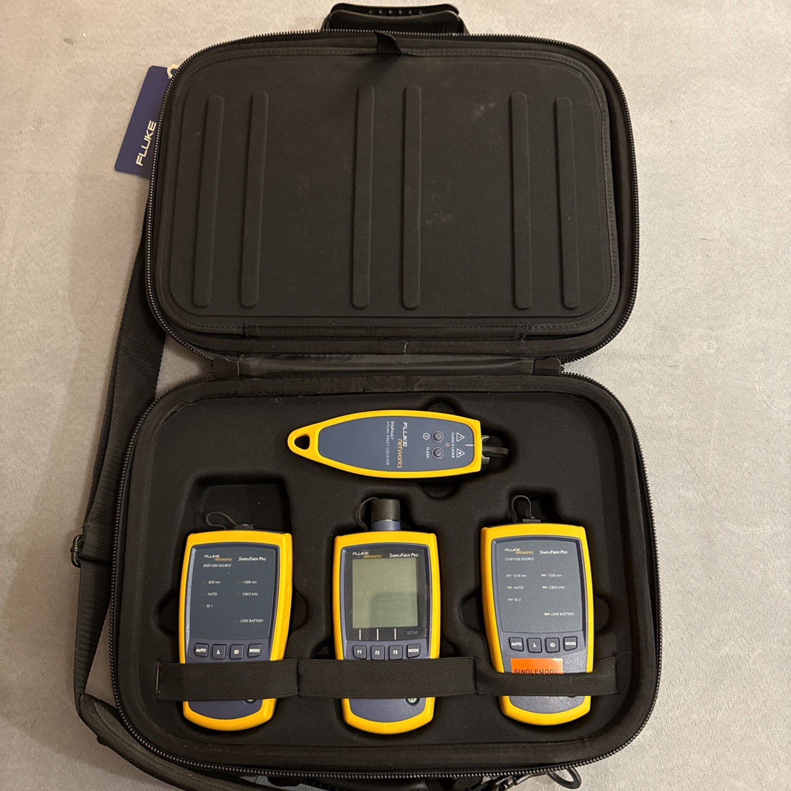 Fluke Networks Simplifiber Pro FTK1450 Complete Fiber Test Kit