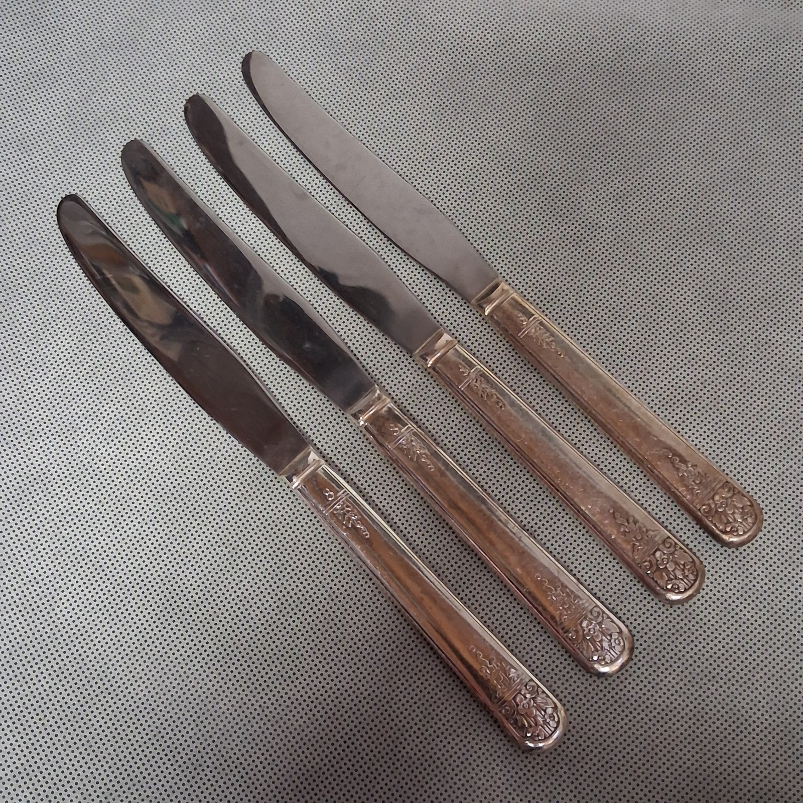 Oneida Margate 1938 Dinner Knife Knives 4 Silverplate Solid Handle 8 3/4" Rogers