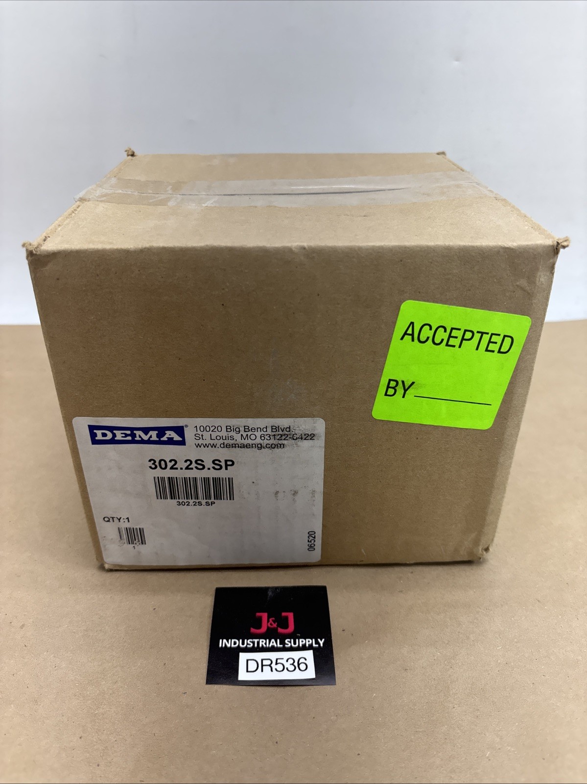 NEW Dema 302.2S.SP Wall Mounted Hand Pump NIB Fast 🇺🇸 Shipping! + Warranty