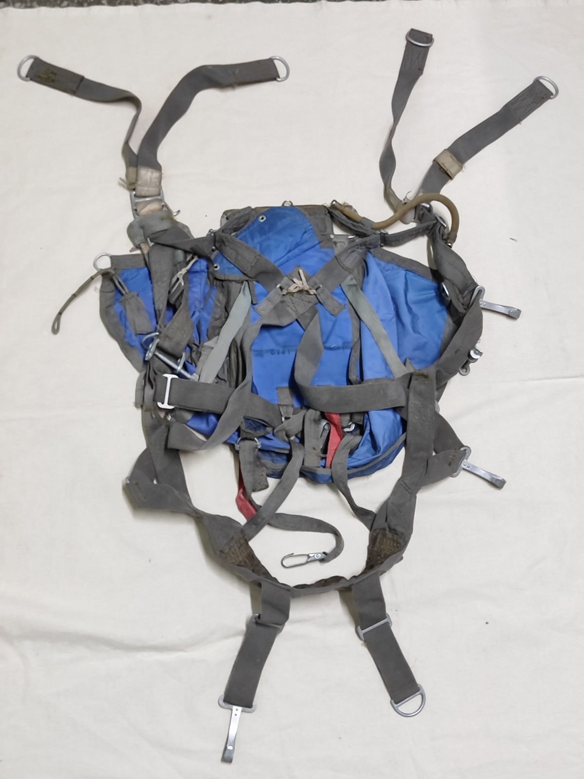 Vintage Soviet Parachute D-6 Series 4 Backpack + Suspension System,Original USSR