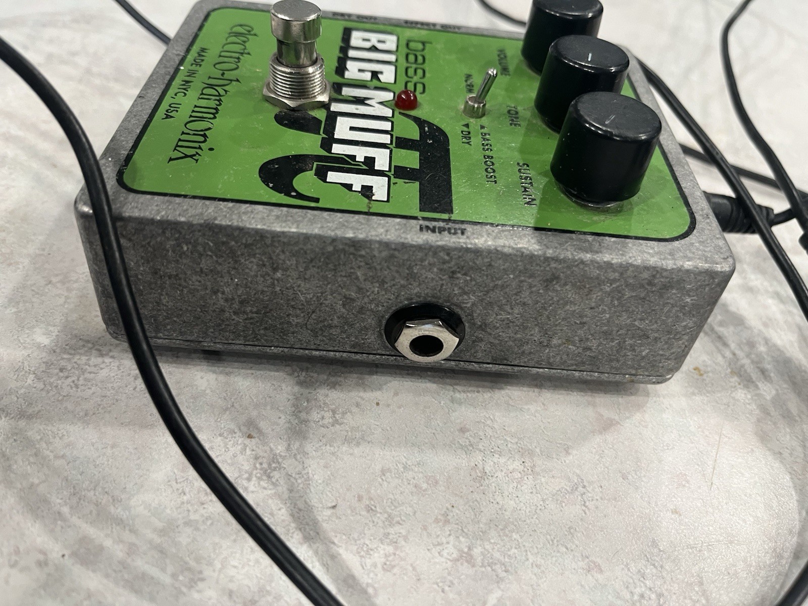 Electro-Harmonix - Bass Big Muff Pi - NYC - Distortion Fuzz Guitar Effects Pedal