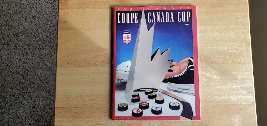 1991 Canada Cup September 2 1991 USA v Canada in Hamilton hockey program US