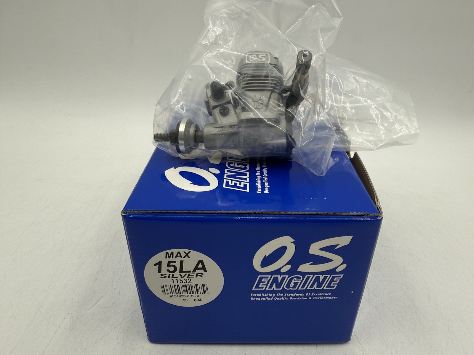 O.S. Engines Max 15LA Silver ABN .15 11532 Airplane Glow Engine w/ Muffler
