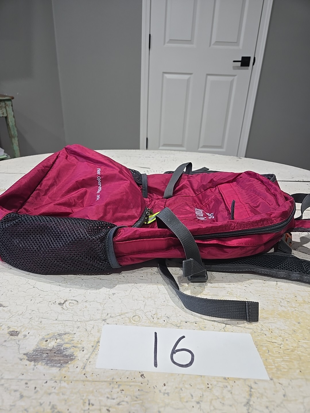 VENTURE PAL Field Operation 35L Maroon