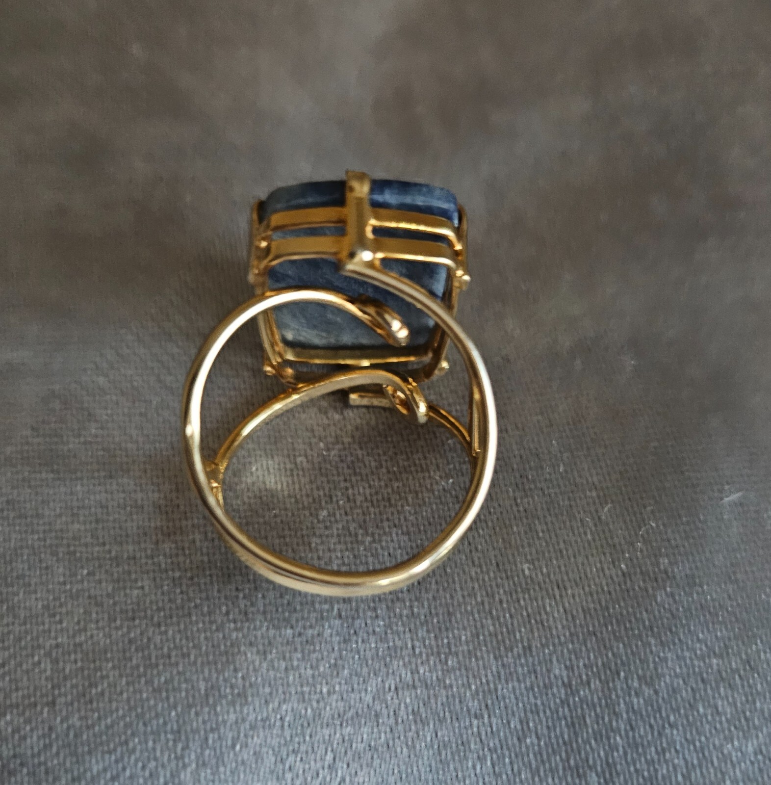 blue quartz crystal ring