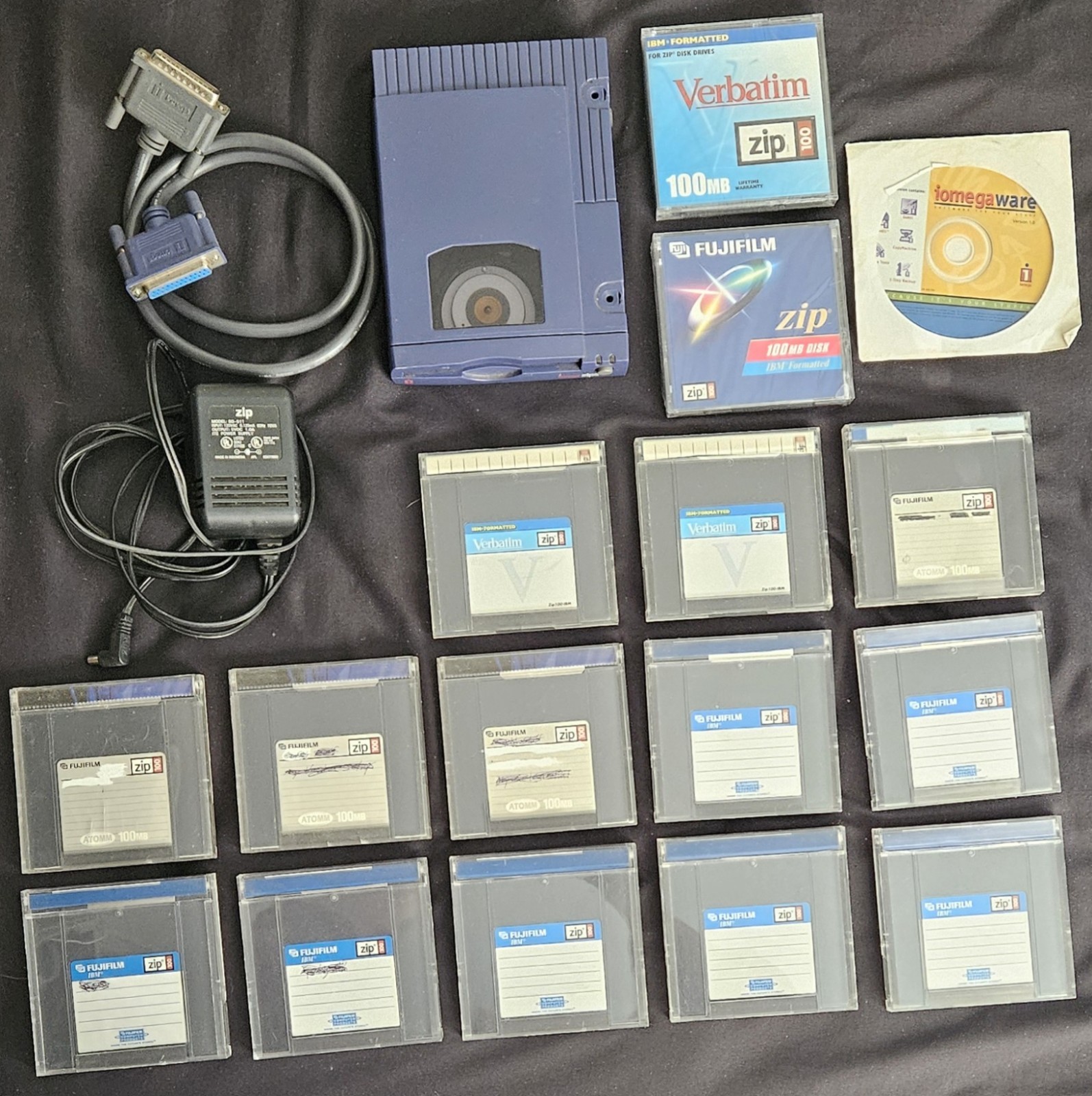 Iomega Zip100 Bundle - parallel drive, 15 discs (2 New), cables, software ⚔️B&B