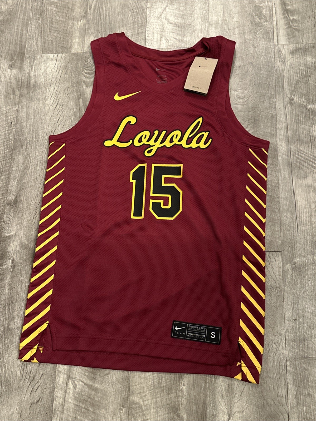 Chicago Loyola University Nike Basketball Jersey Men’s Sz Small #25 NWT $80MSRP