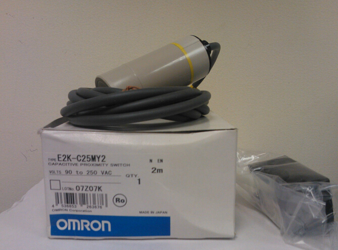 New in box OMRON capacitive proximity sensor E2K-C25MY2 E2K C25MY2