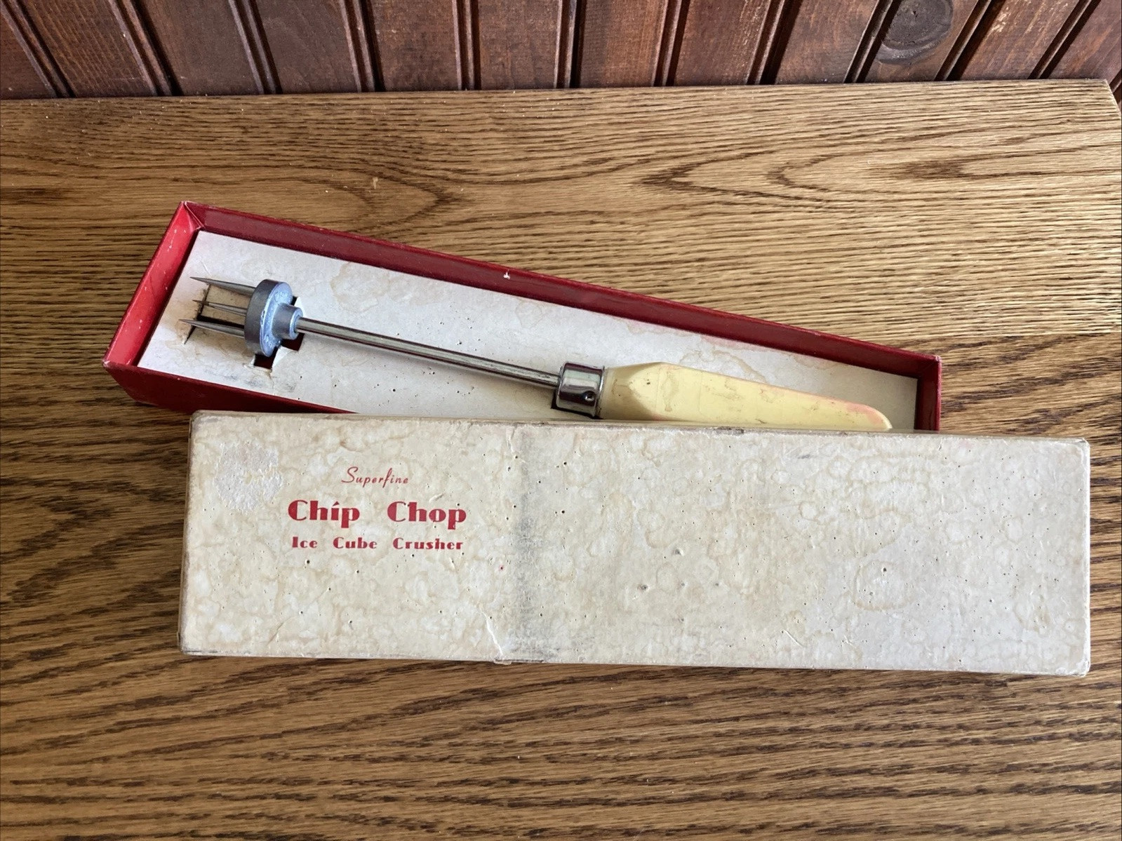 ICE CHIPPER-(Vintage) Chip Chop Ice Cube Crusher W/box