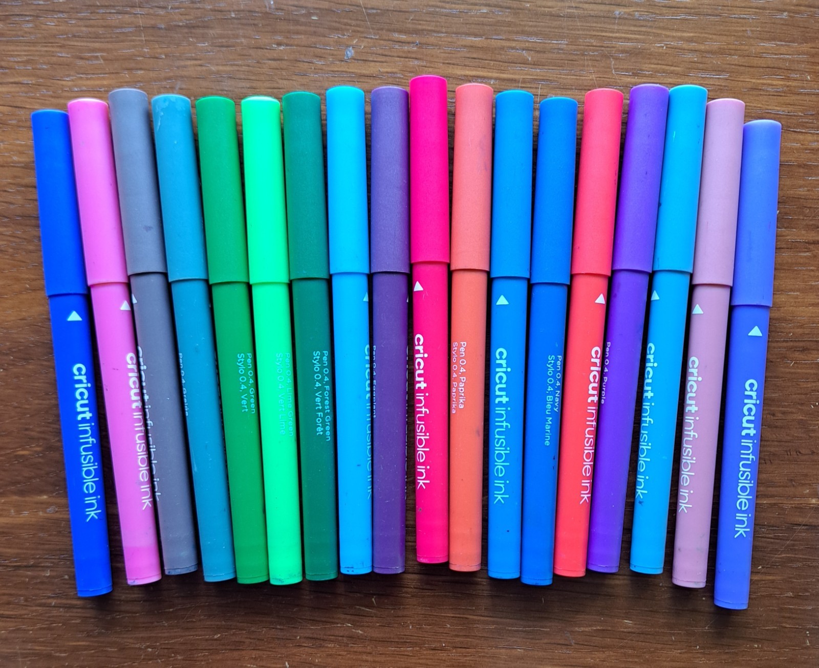 Lot of 18 Cricut Infusible Ink Fine Point Pens 0.4 Used