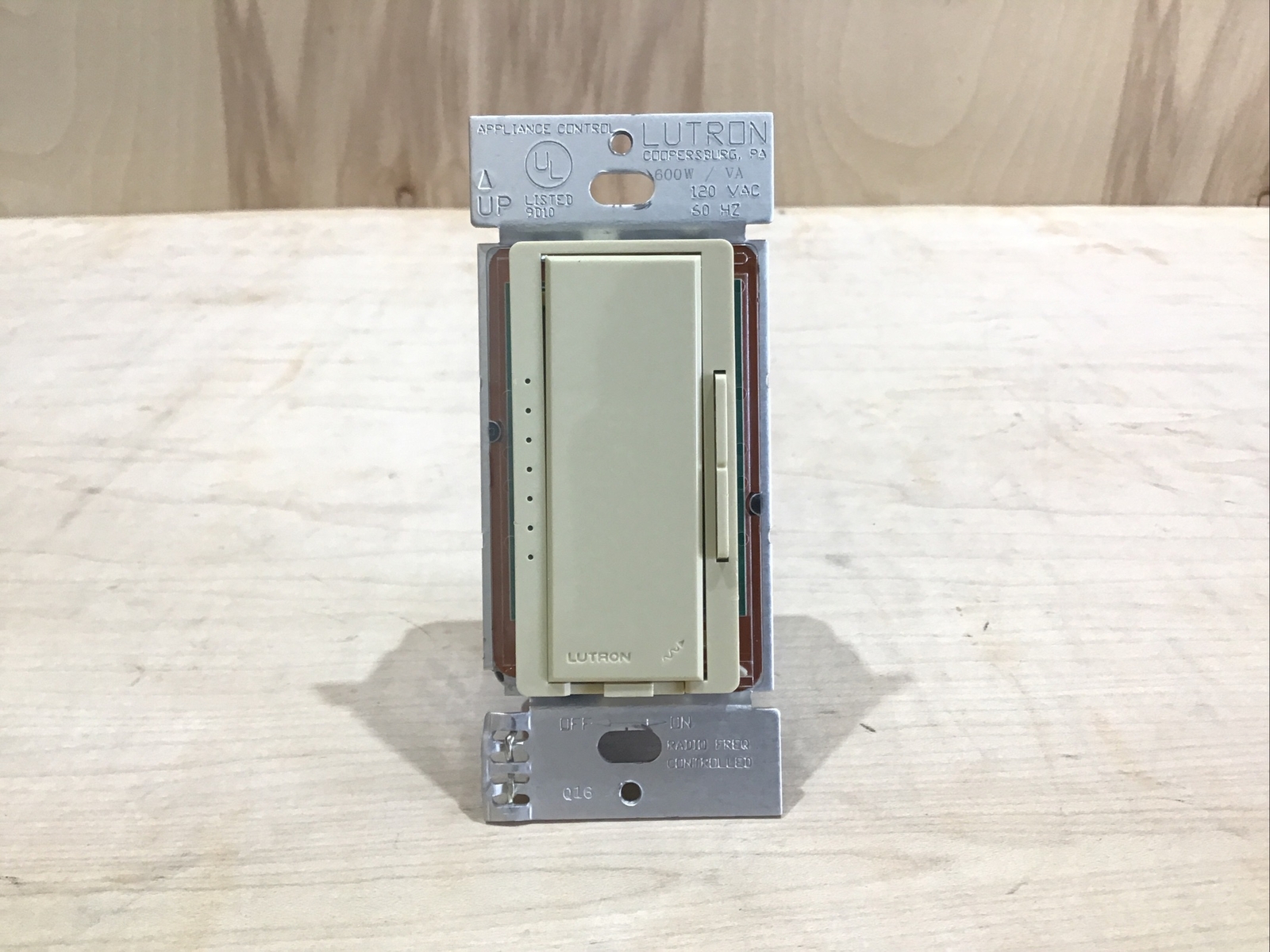Lutron HomeWorks HRD-6D-IV (Ivory) Dimmer h37