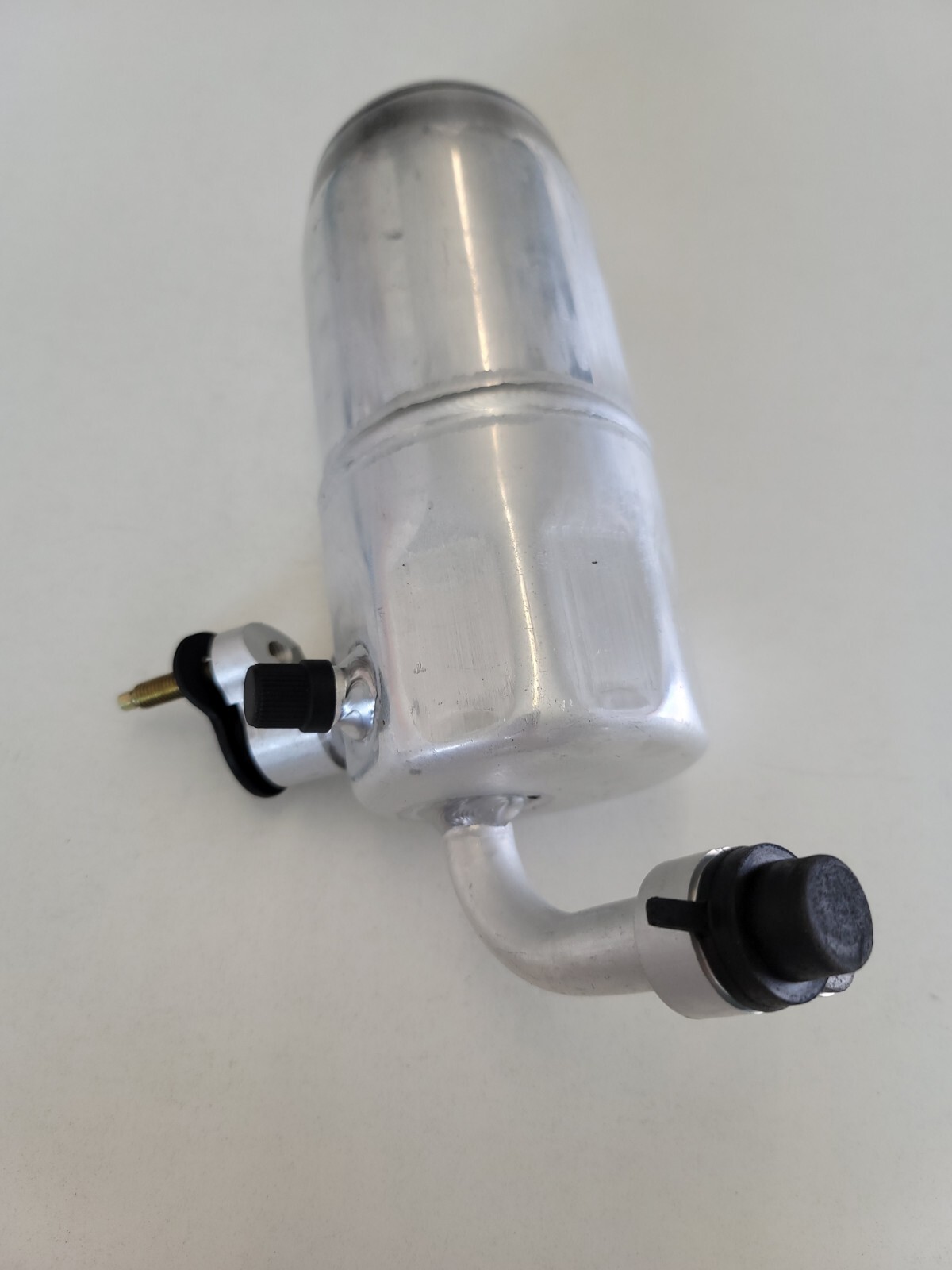 60 31141 A/C Accumulator/Drier For Chevy Kodiak & GMC Sierra 2500HD