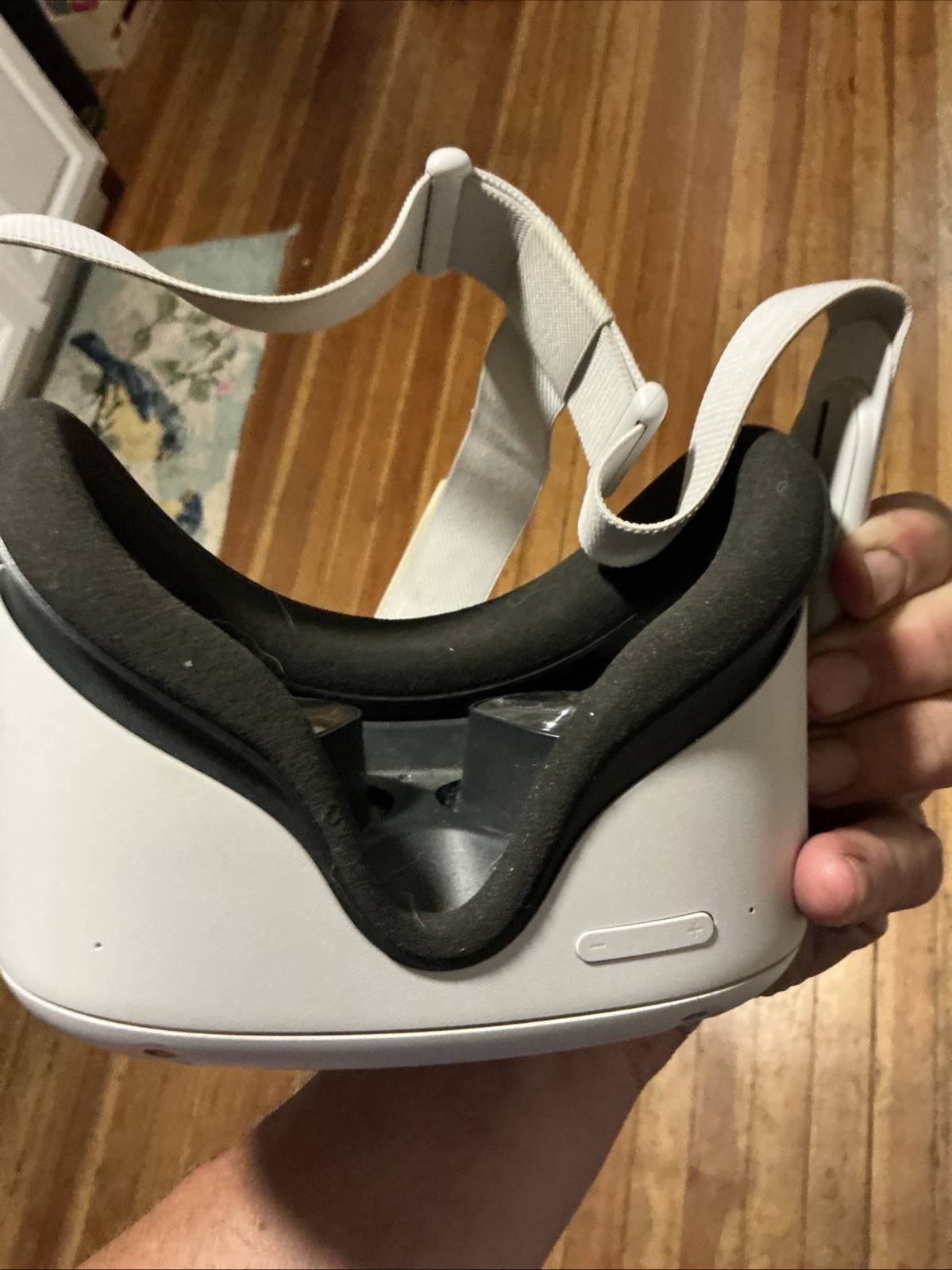 Meta quest 2 white good condition