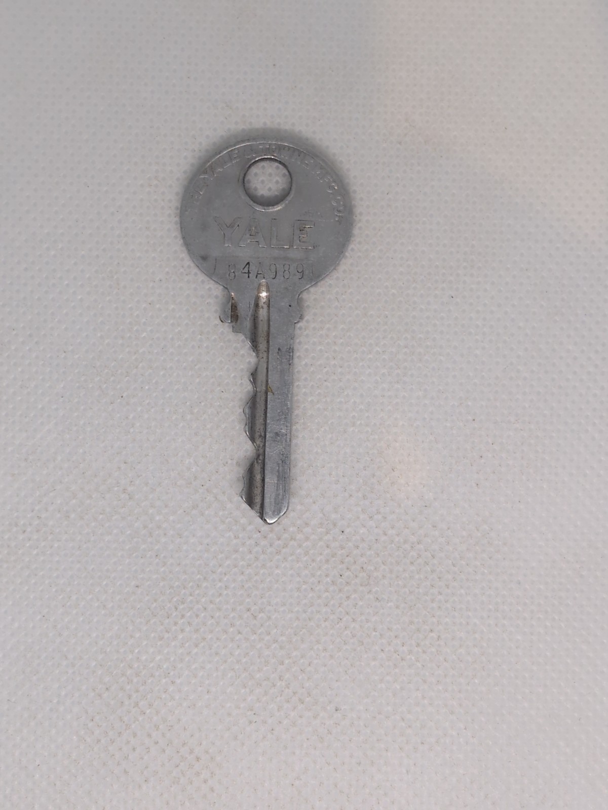 Yale Key 84A989
