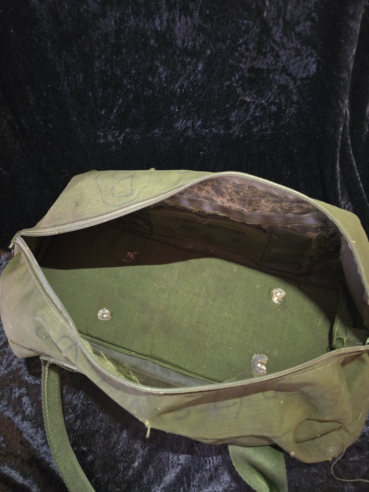 Vintage British Army Issue Hold All Olive Used