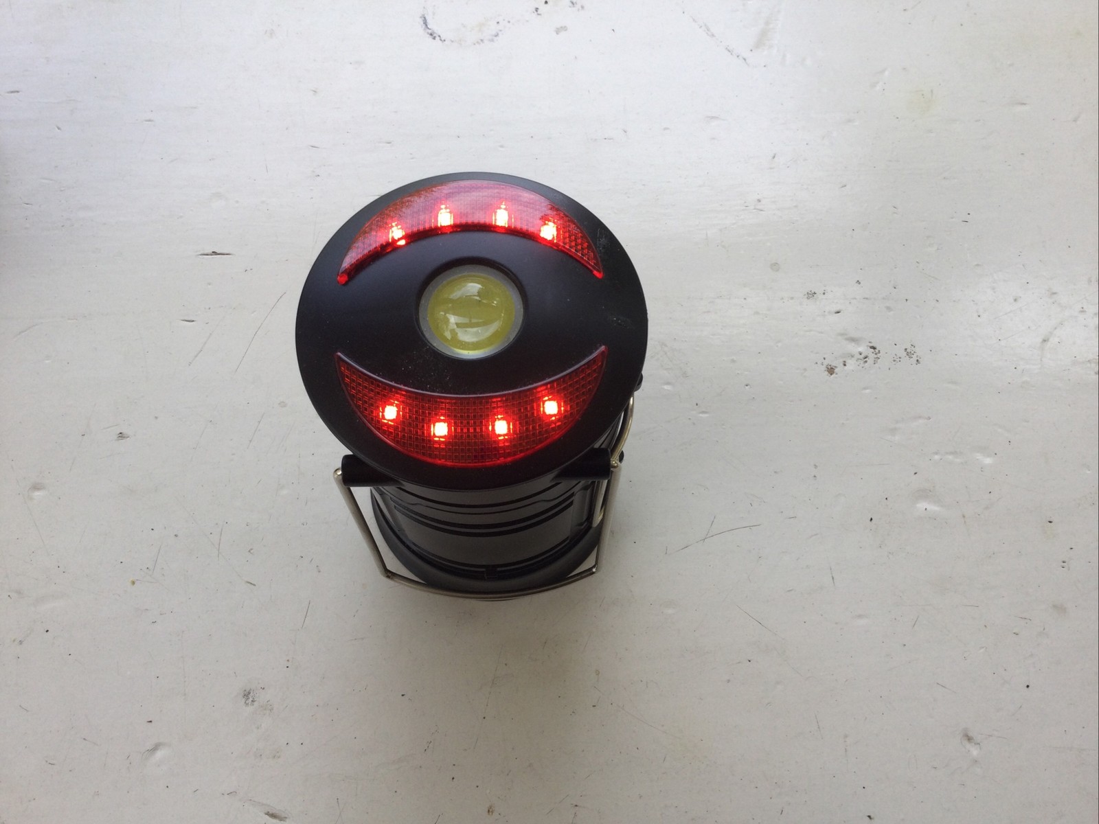 CAMPING LANTERN FLASHLIGHT AND BEACON Two In One With Box