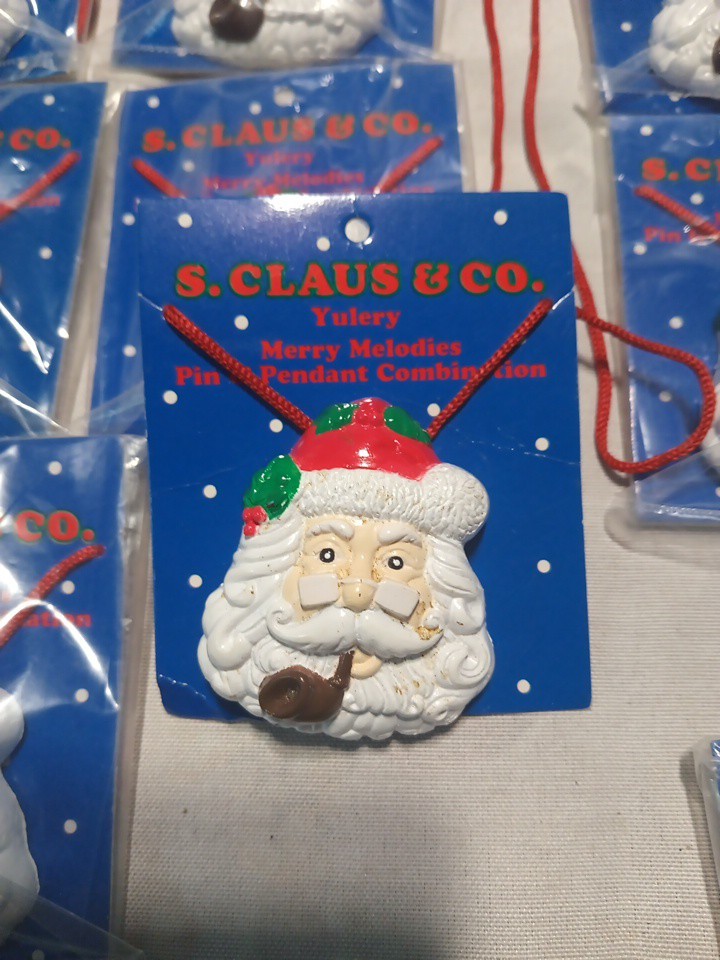 Santa Claus Pin & Pendant