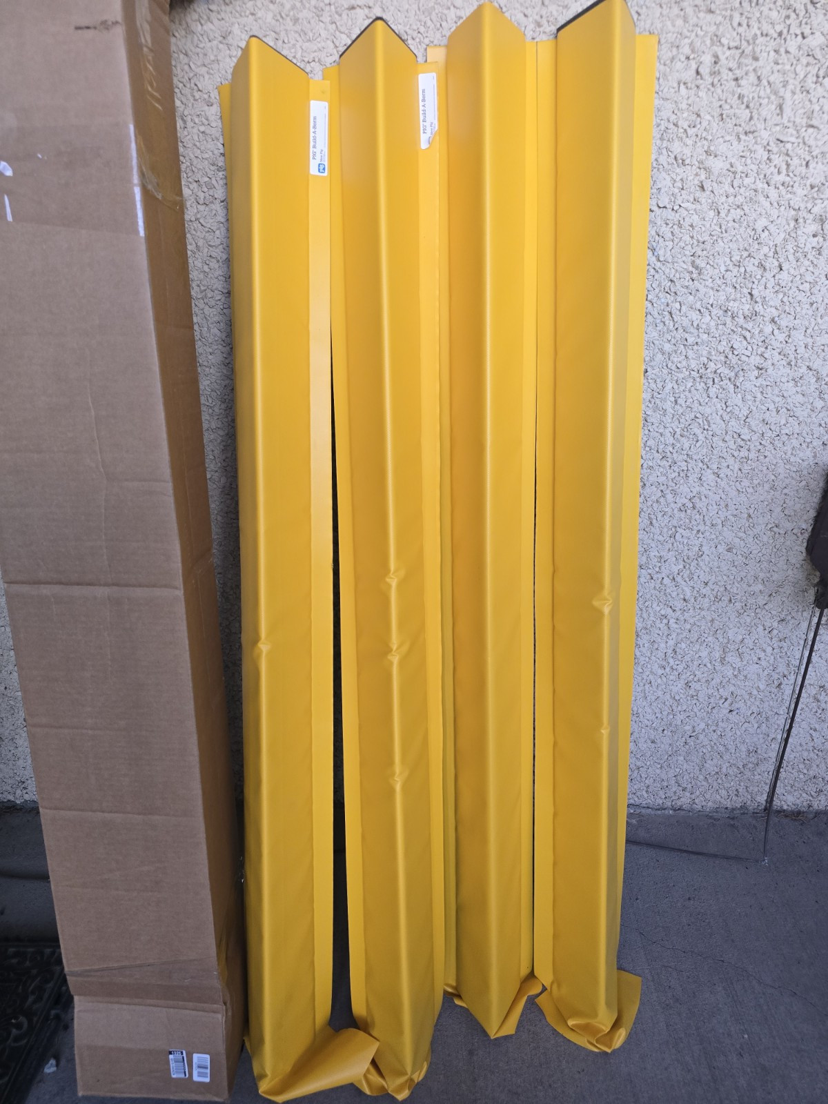 PIG PLR 258 Build-A-Berm Spill Containment Barrier Straight Section - Lot Of 4!