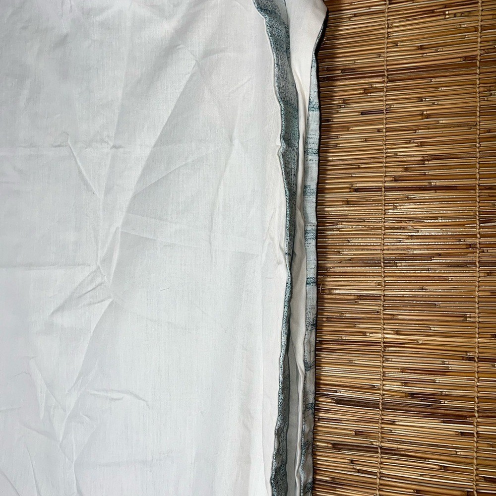 THRESHOLD —bed pillowcovers Size 36"x20"