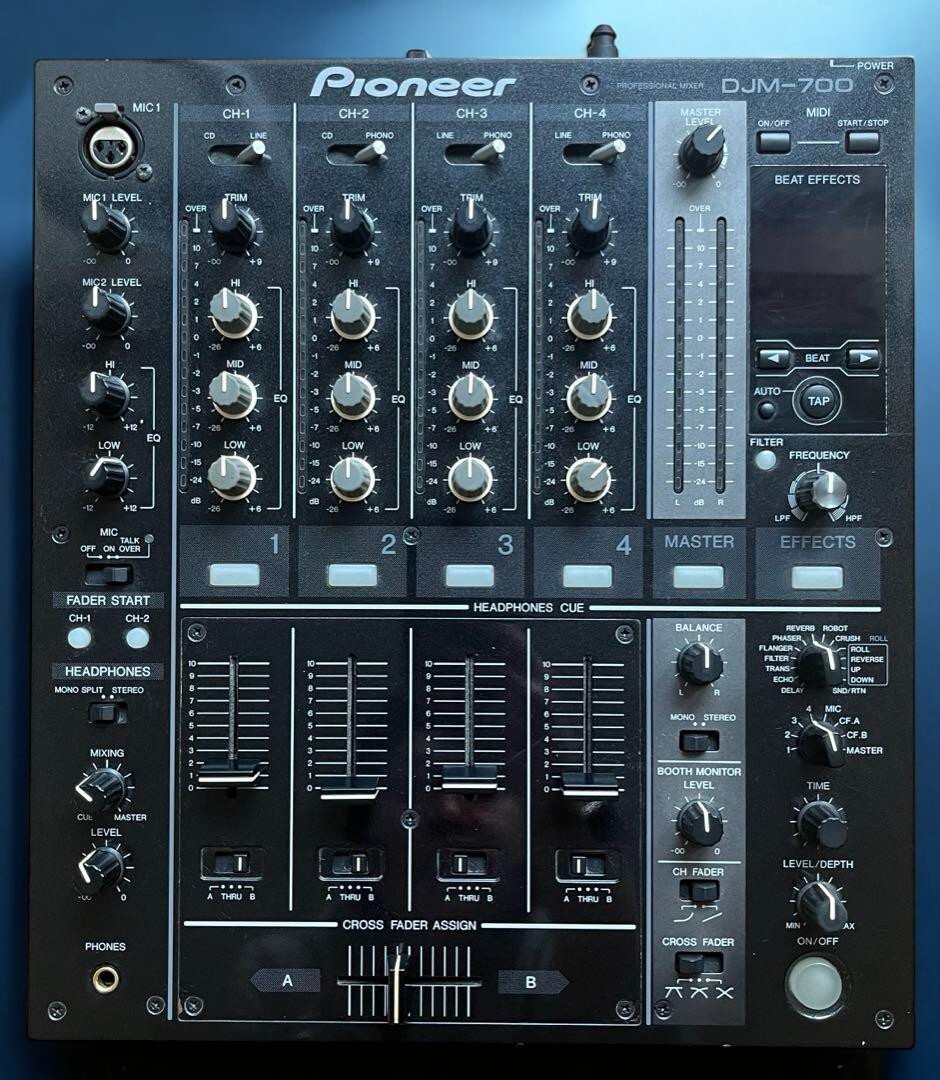 Pioneer DJM-700-K DJ Mixer Digital 4 Channel Black Professional Tested Working
