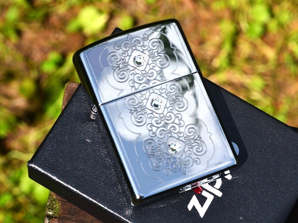 Victorian Pattern Zippo Lighter - Rotary Engraved - Three Swarovski Crystals