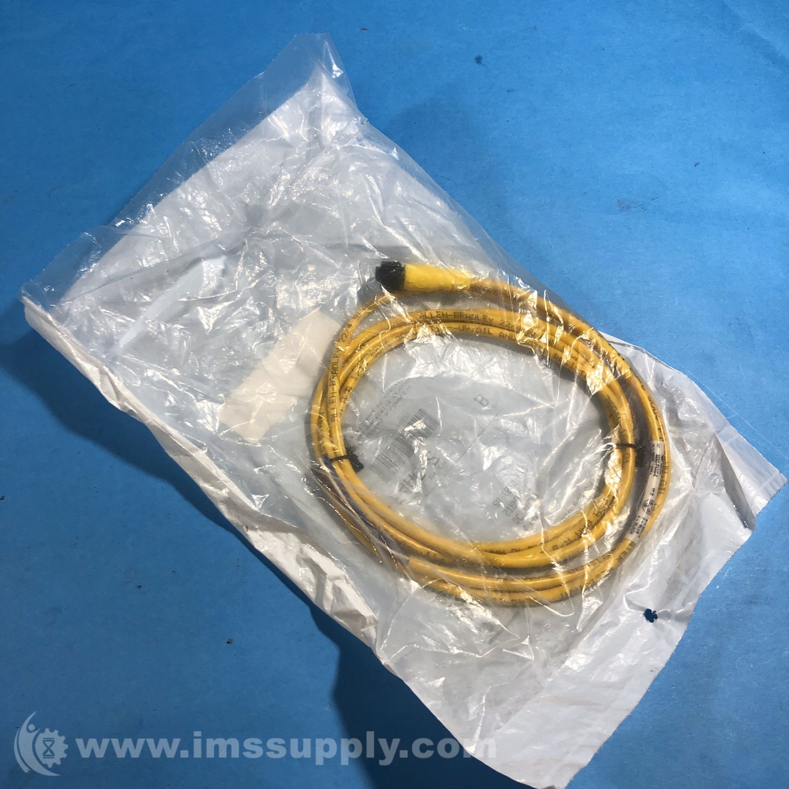Allen Bradley 889D-F4AC-2 Cordset, DC Micro QD, 4 Pin, Straight FNOB