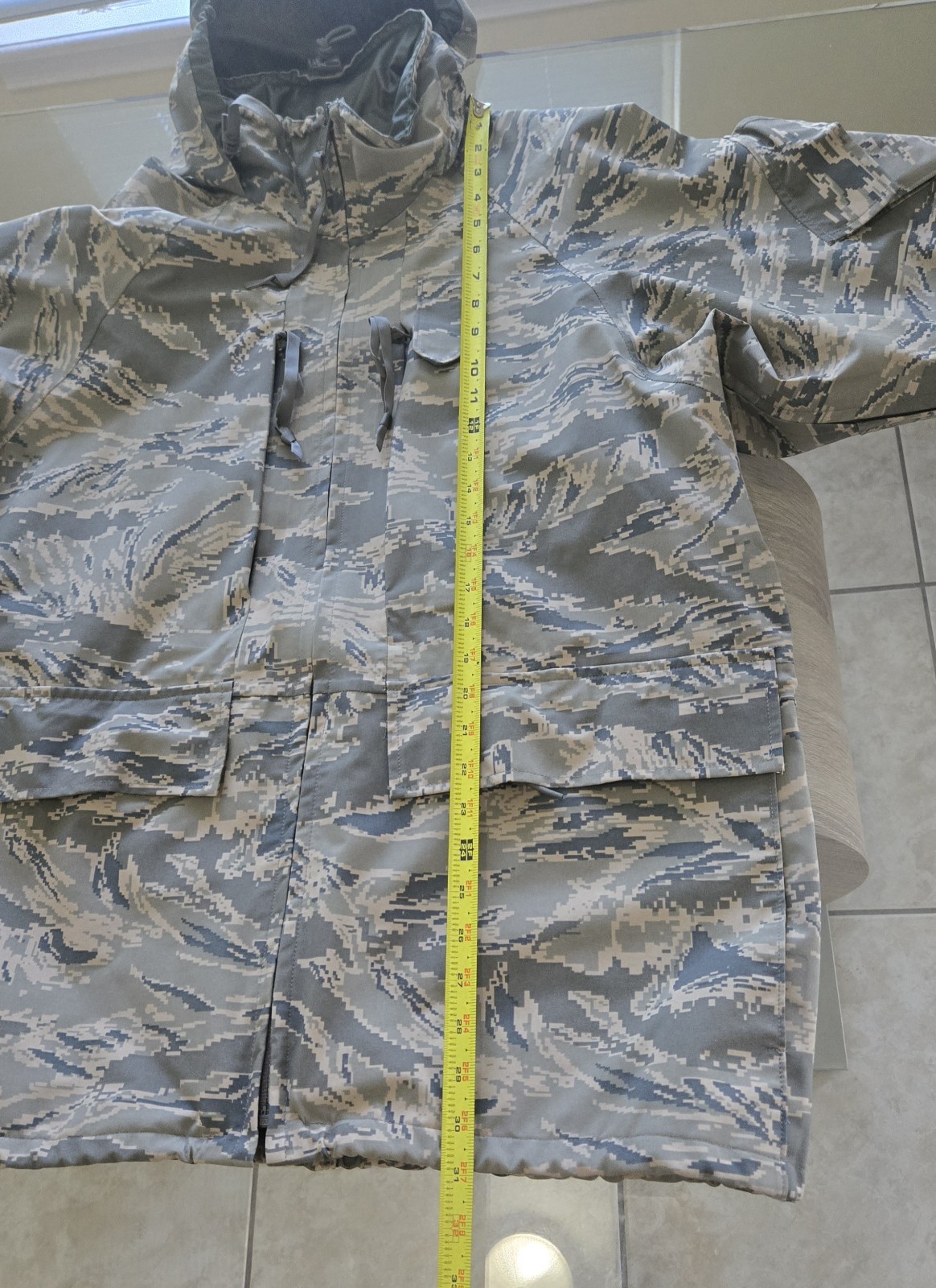 U.S. Air Force APECS Gore-Tex Parka ABU Tiger Stripe Camo Jacket Large Regular