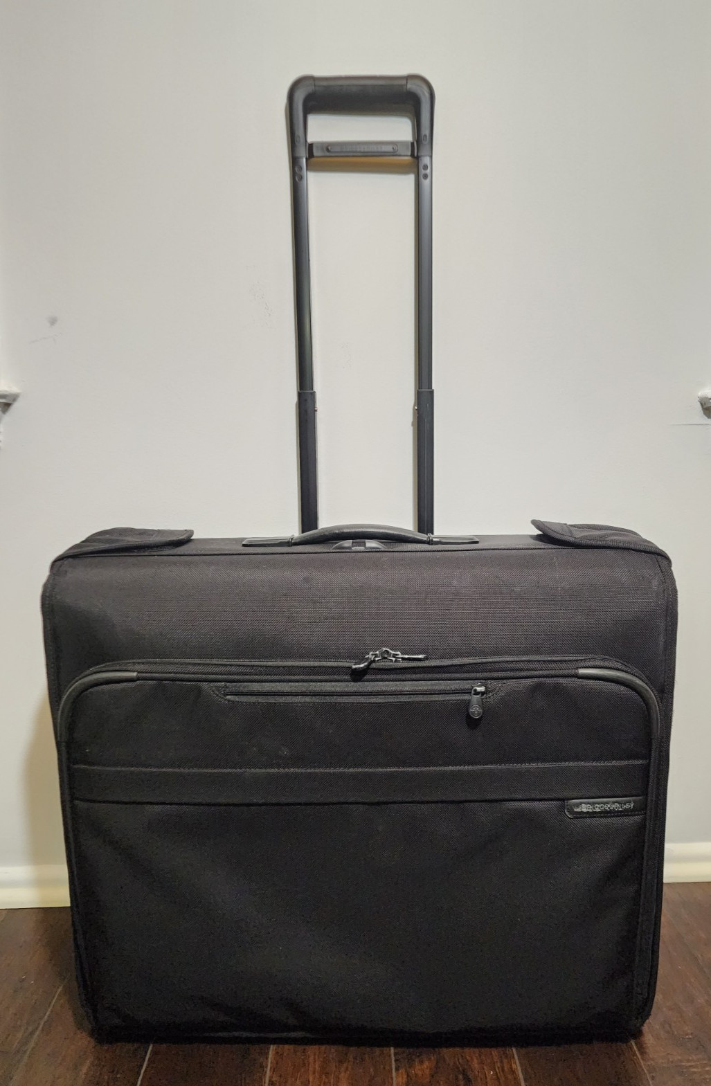 Briggs & Riley U176-4 Baseline Deluxe Wheeled Garment Bag Luggage. Very Good.