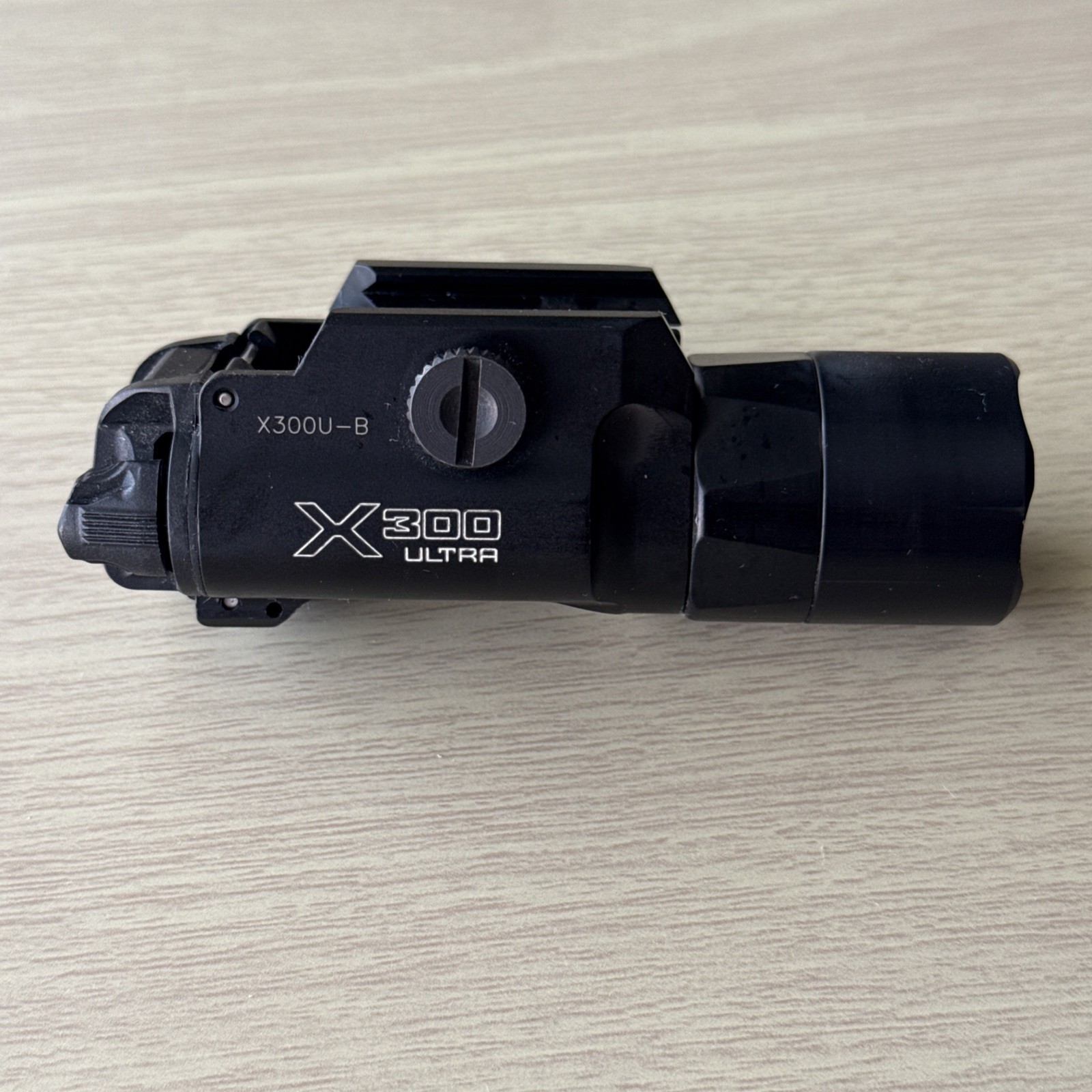 SureFire X300U-B Weapon light Black 1000 Lumen