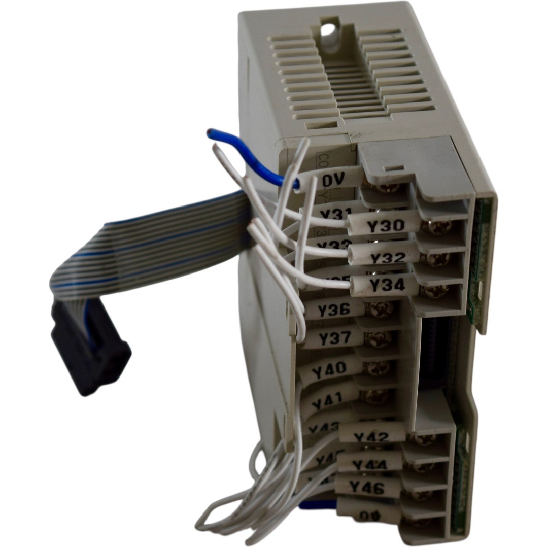 Mitsubishi FX2N-16EYT Programmable Controller