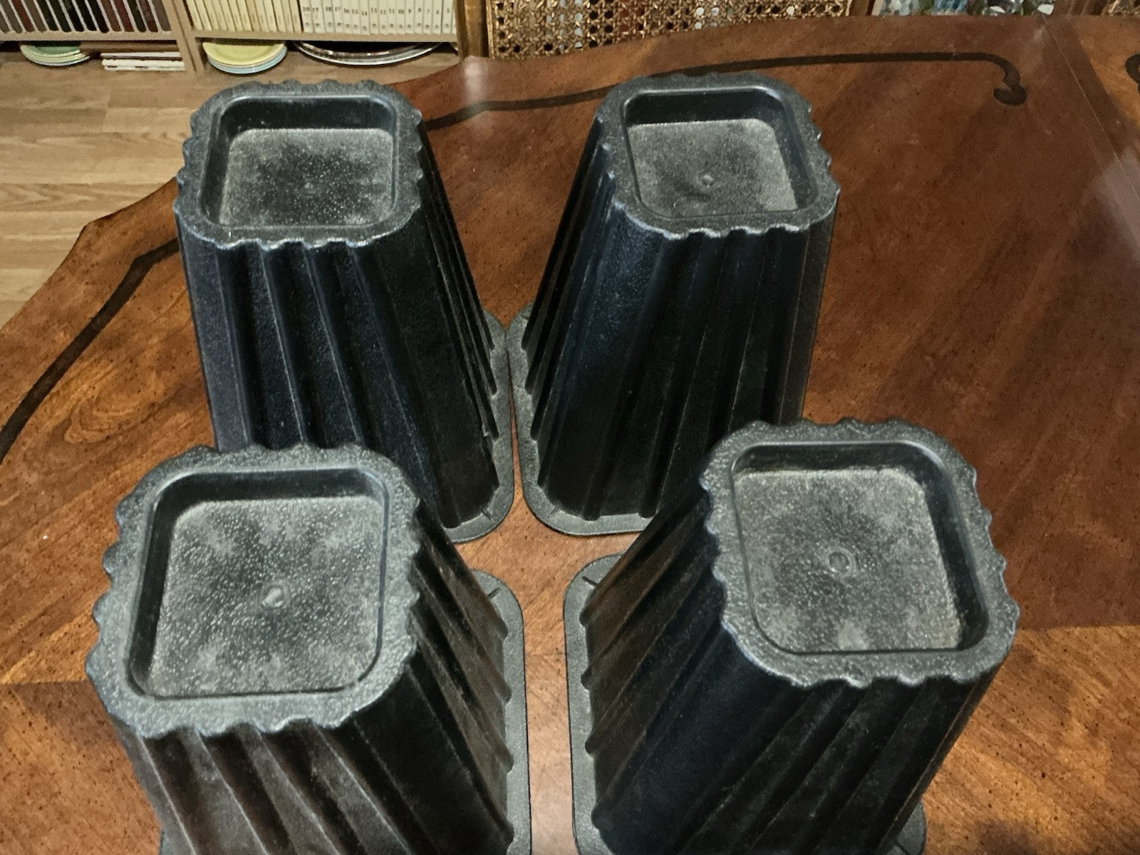 8 Inch Bed Risers 4-Pack Durable Heavy Duty Construction Ensures Black Accessory