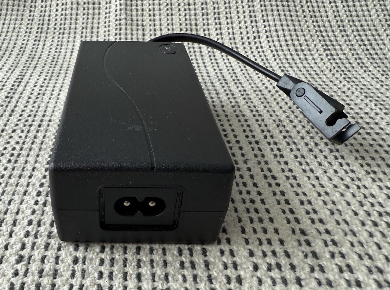 AC/DC Adapter Power Supply Model WEEQU-290020-A For Recliners NO WALL PLUG